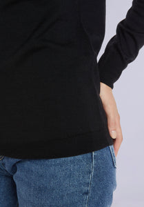 EBONY MERINO V NECK